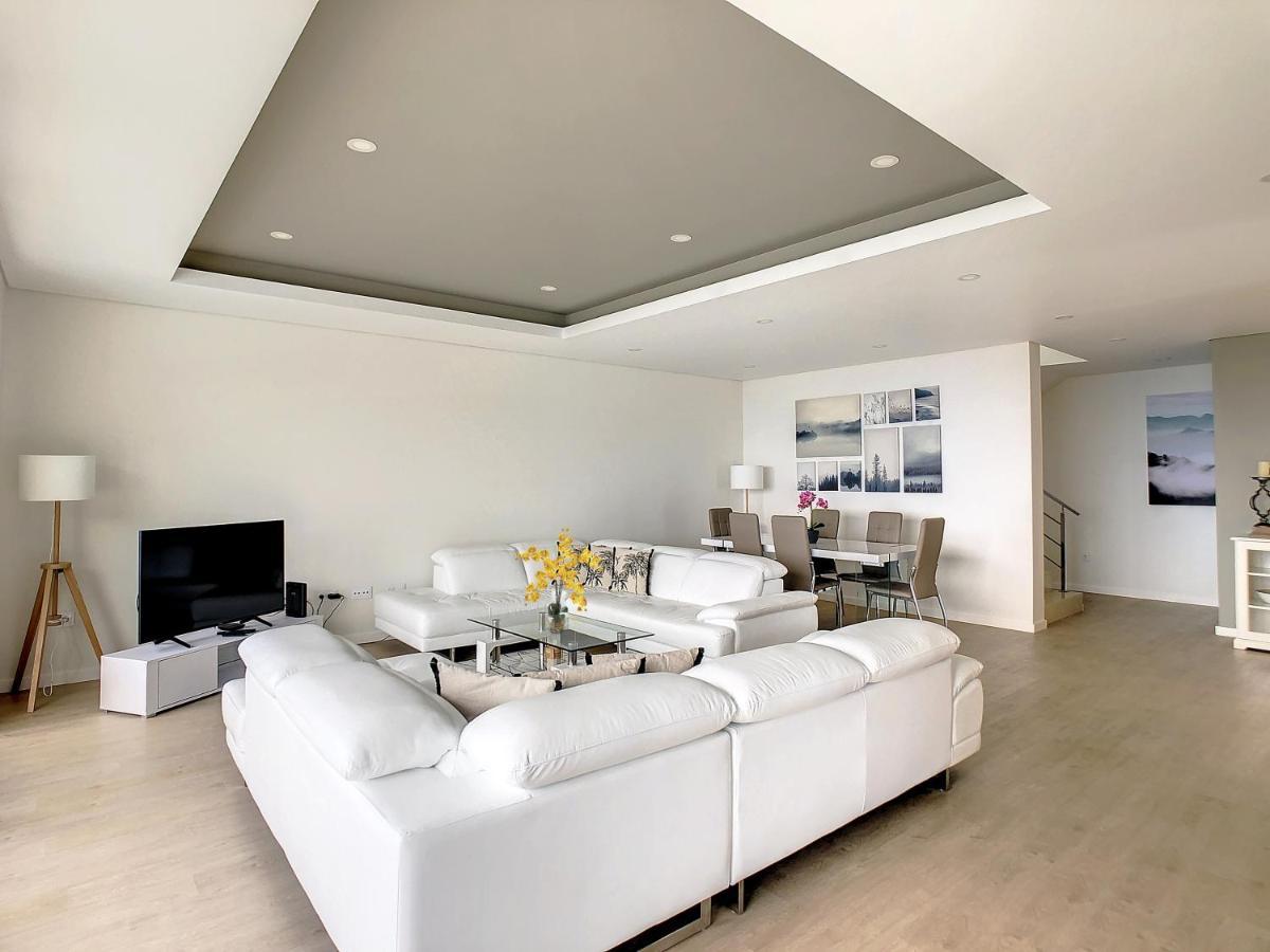 Evoque Villa By Lovelystay Arco da Calheta  Exterior foto